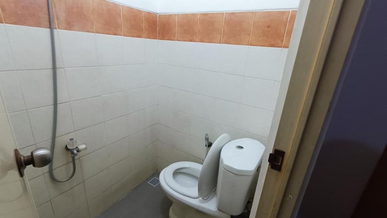 Oyo 91341 D'Phoenix Anggrek Syariah Residence Jacarta Exterior foto